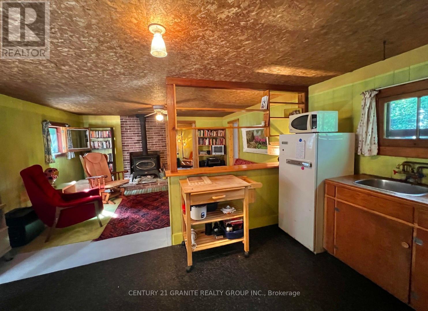 261 Browns Road, Brudenell, Ontario  K0L 1G0 - Photo 10 - X12285001