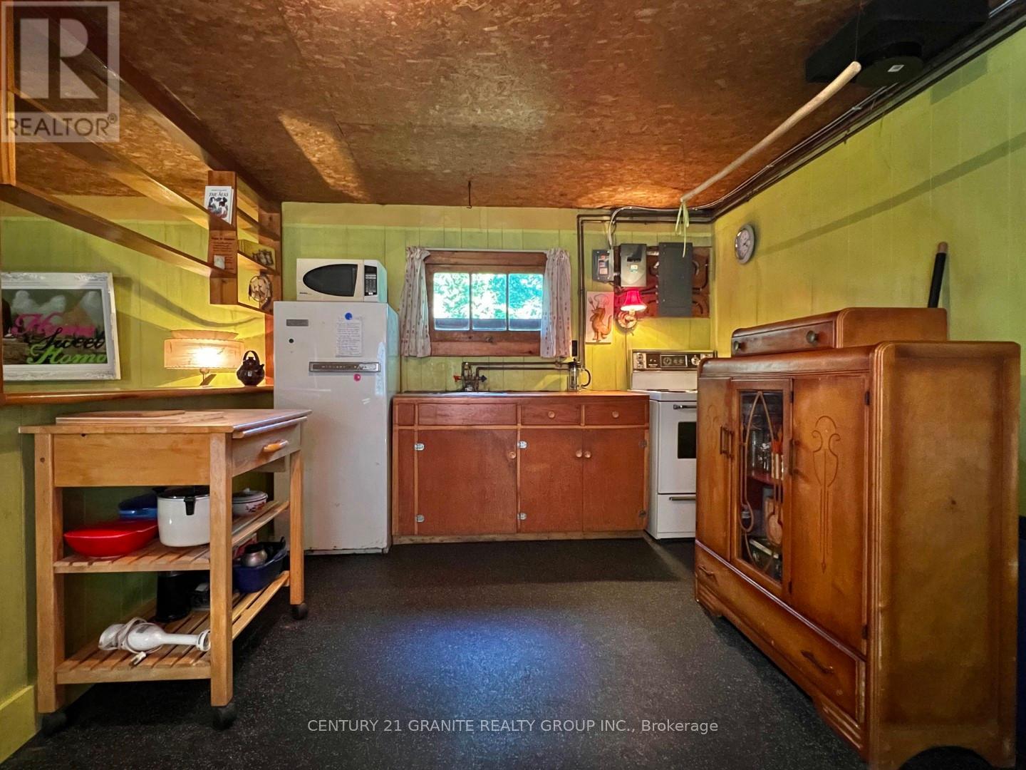 261 Browns Road, Brudenell, Ontario  K0L 1G0 - Photo 9 - X12285001