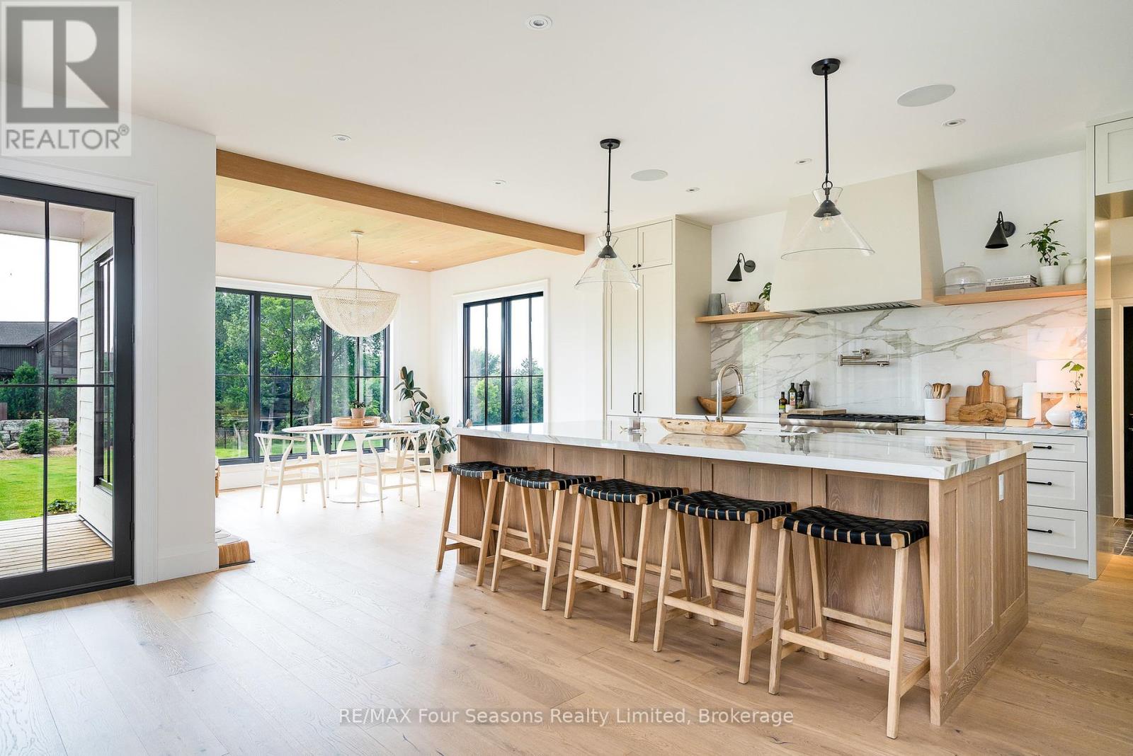 111 Lendvay Alley, Blue Mountains, Ontario  L9Y 0S3 - Photo 14 - X12249330