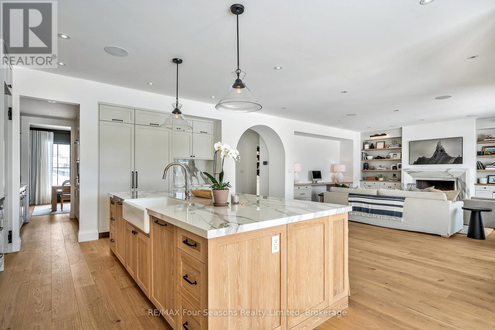 111 Lendvay Alley, Blue Mountains, Ontario  L9Y 0S3 - Photo 16 - X12249330