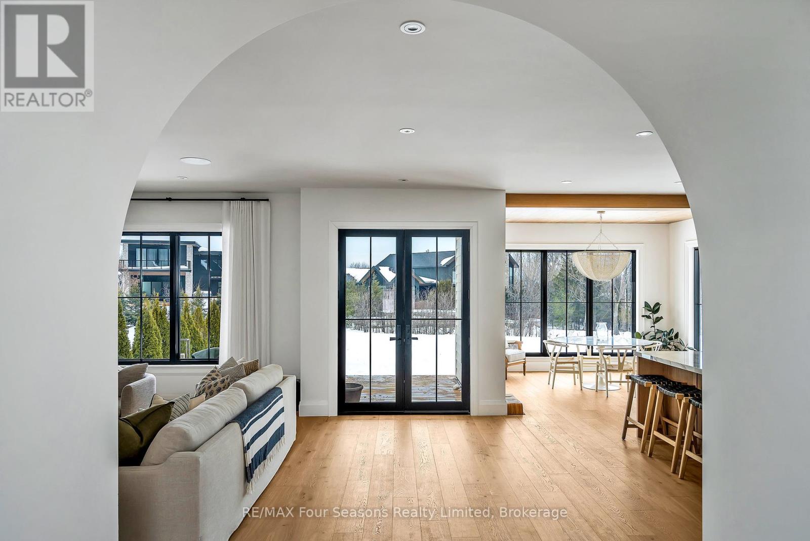 111 Lendvay Alley, Blue Mountains, Ontario  L9Y 0S3 - Photo 18 - X12249330