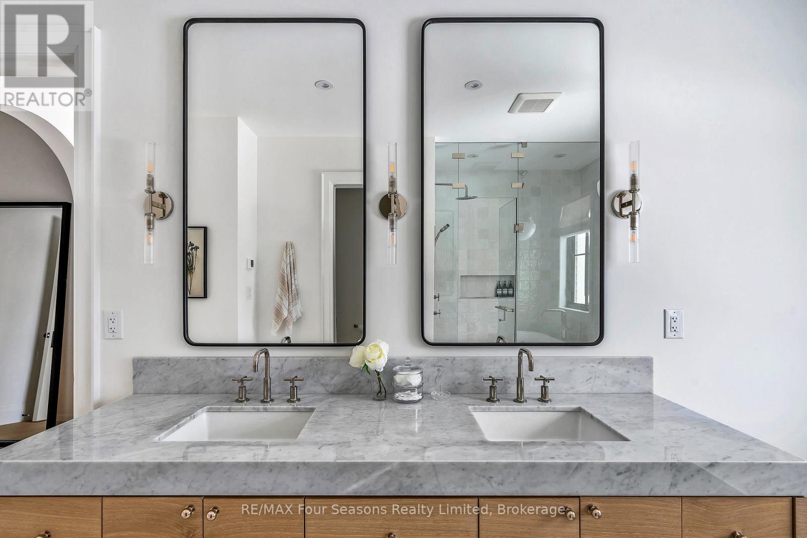 111 Lendvay Alley, Blue Mountains, Ontario  L9Y 0S3 - Photo 31 - X12249330