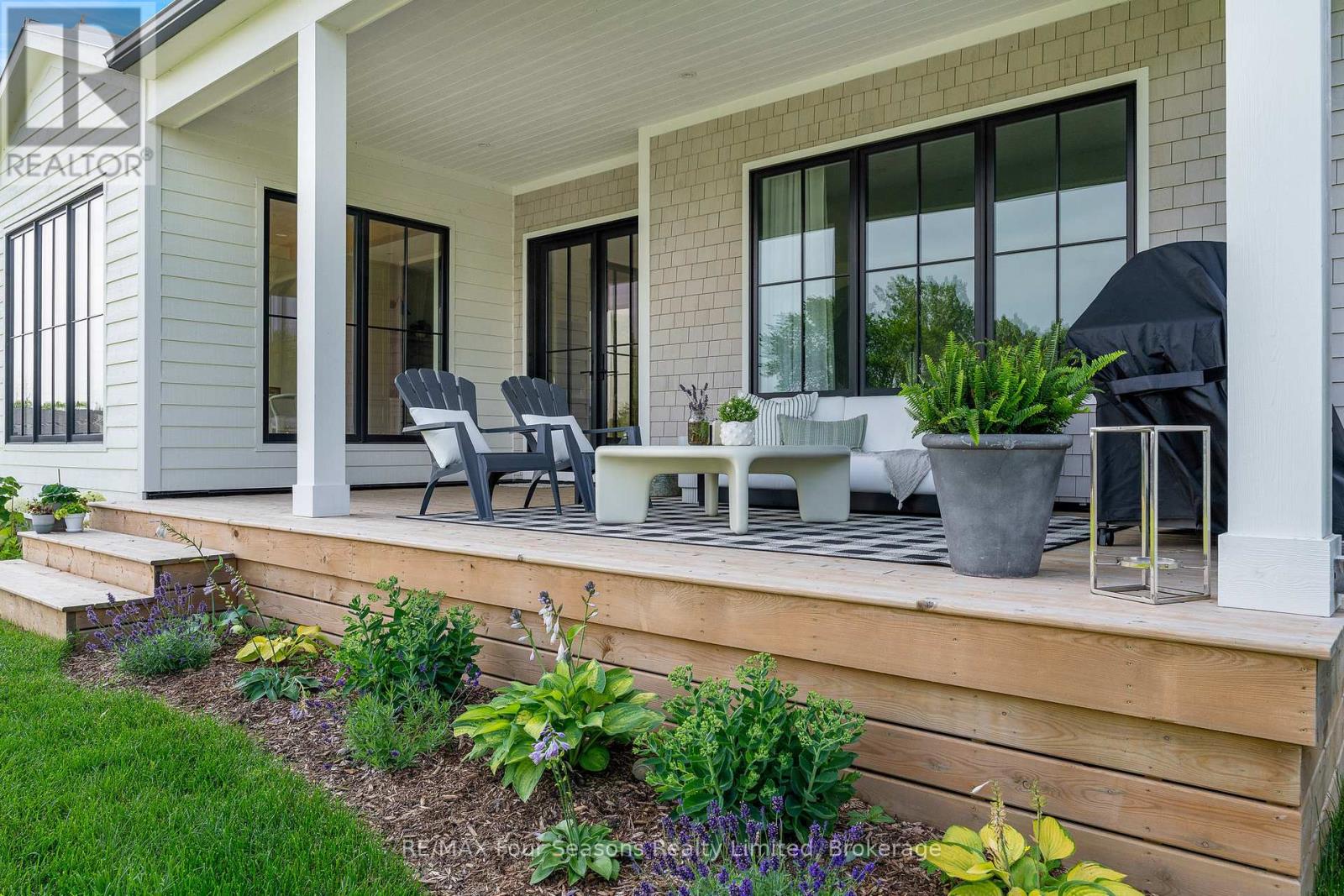 111 Lendvay Alley, Blue Mountains, Ontario  L9Y 0S3 - Photo 43 - X12249330