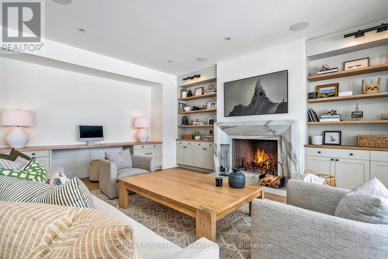 111 Lendvay Alley, Blue Mountains, Ontario  L9Y 0S3 - Photo 9 - X12249330