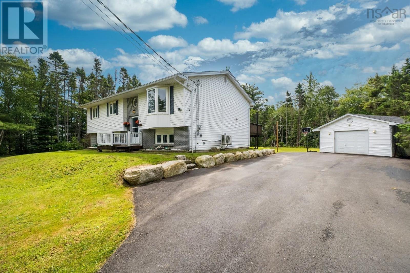 Property at 10 Trevor Drive image 1