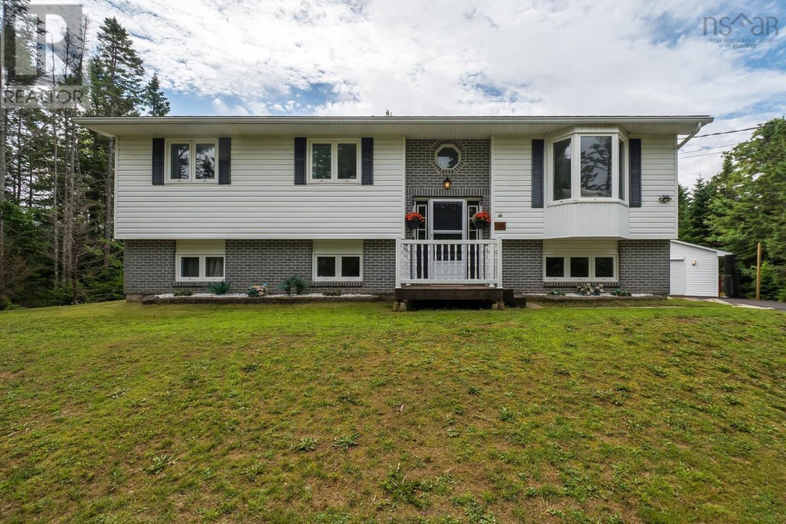 Property at 10 Trevor Drive image 2