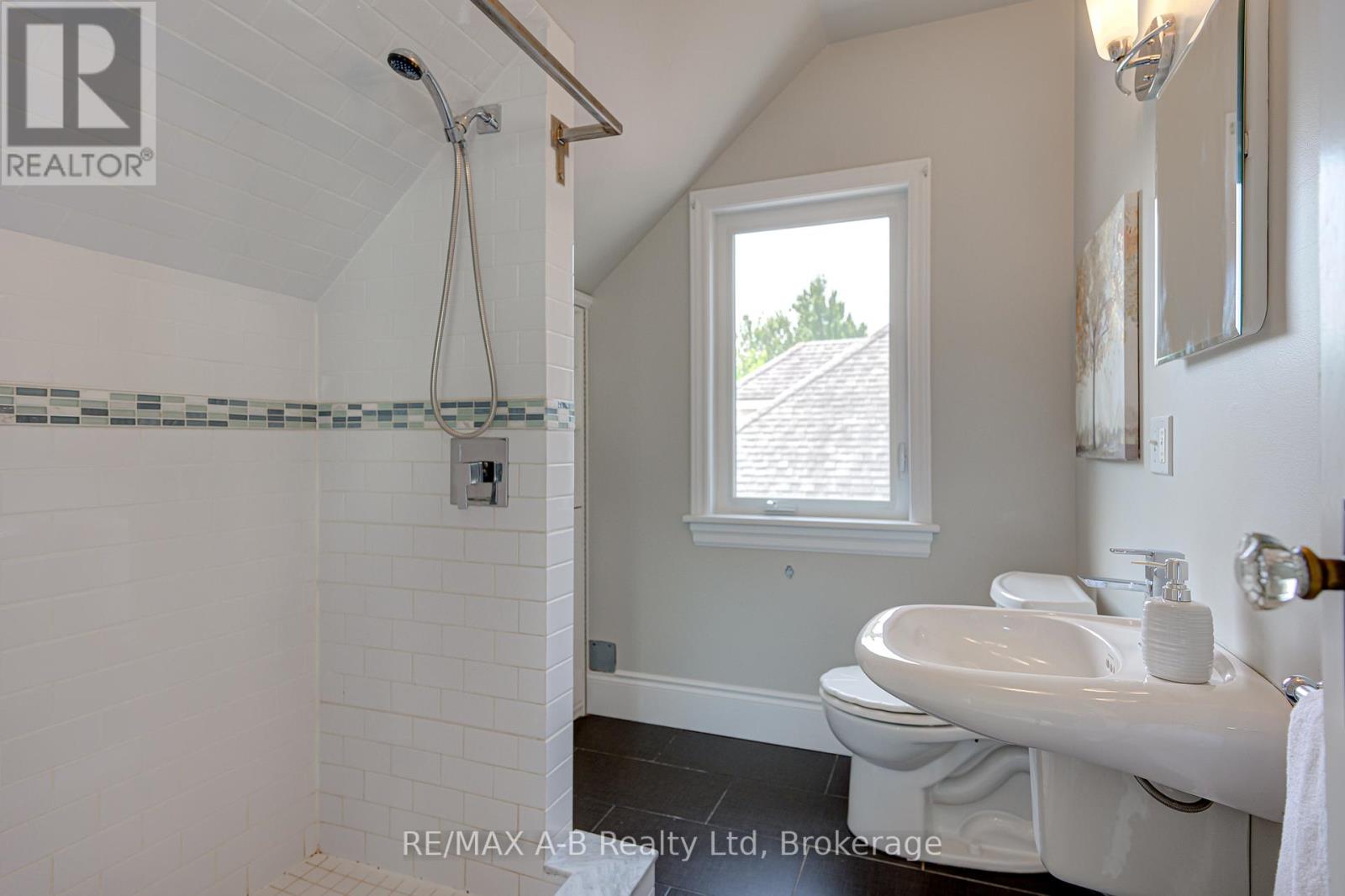 120 John Street N, Stratford, Ontario  N5A 6K9 - Photo 27 - X12284976