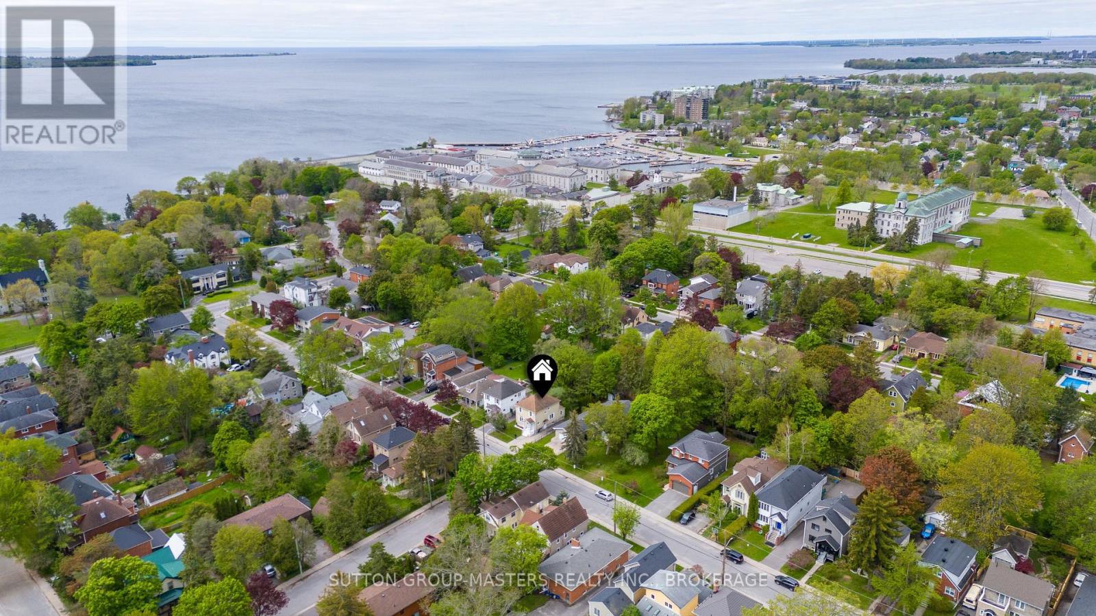 52 Pembroke Street, Kingston, Ontario  K7L 4N4 - Photo 4 - X12285223