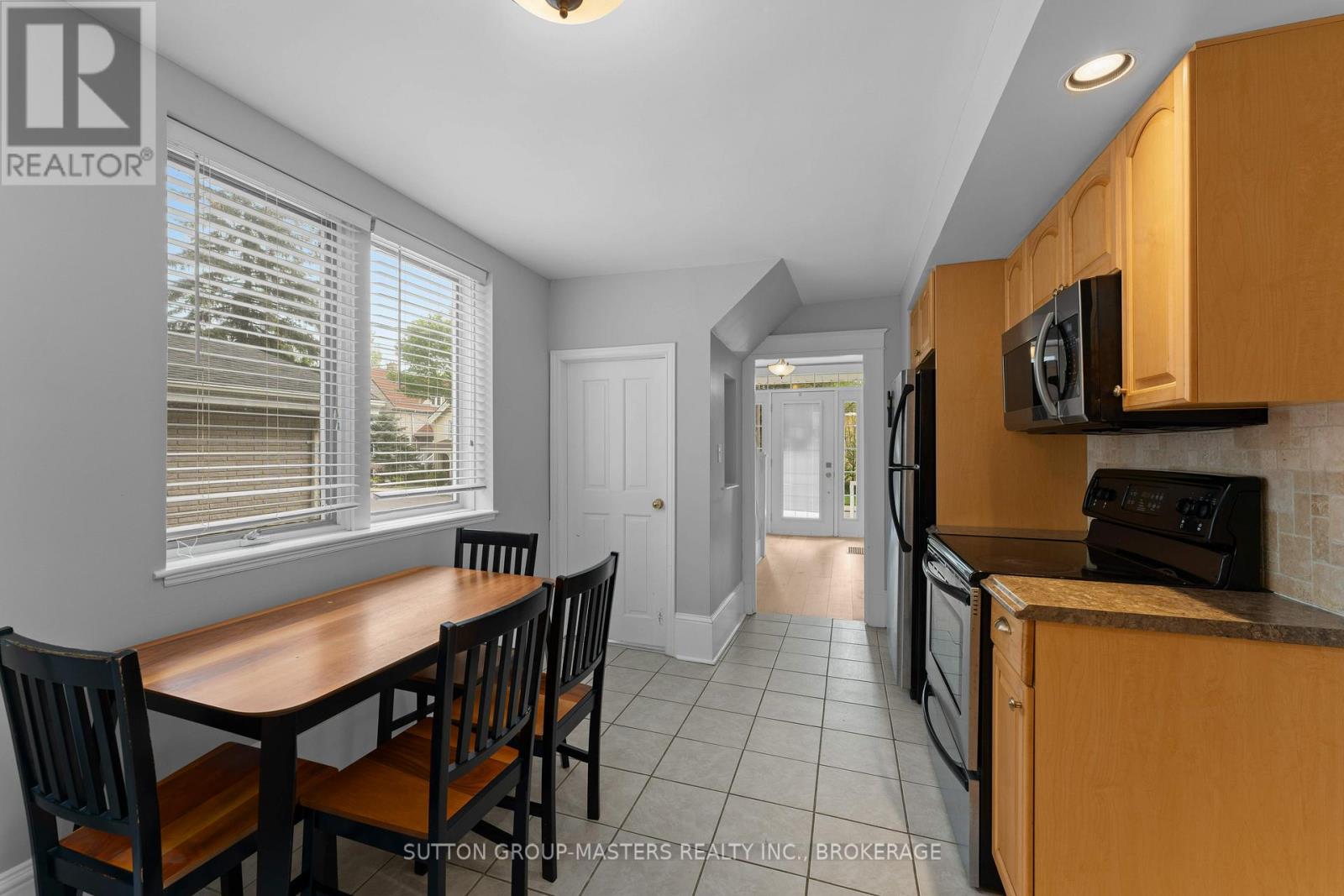 52 Pembroke Street, Kingston, Ontario  K7L 4N4 - Photo 8 - X12285223