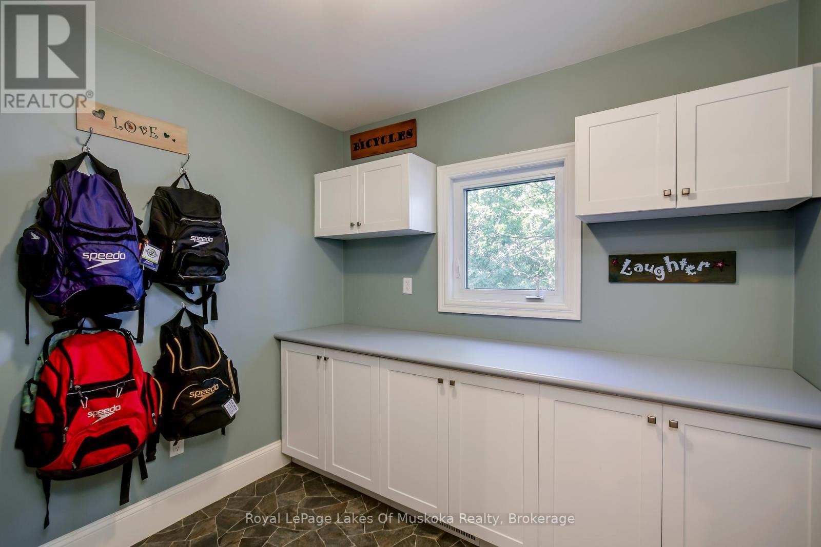 230 Ecclestone Drive, Bracebridge, Ontario  P1L 1G4 - Photo 23 - X12285154