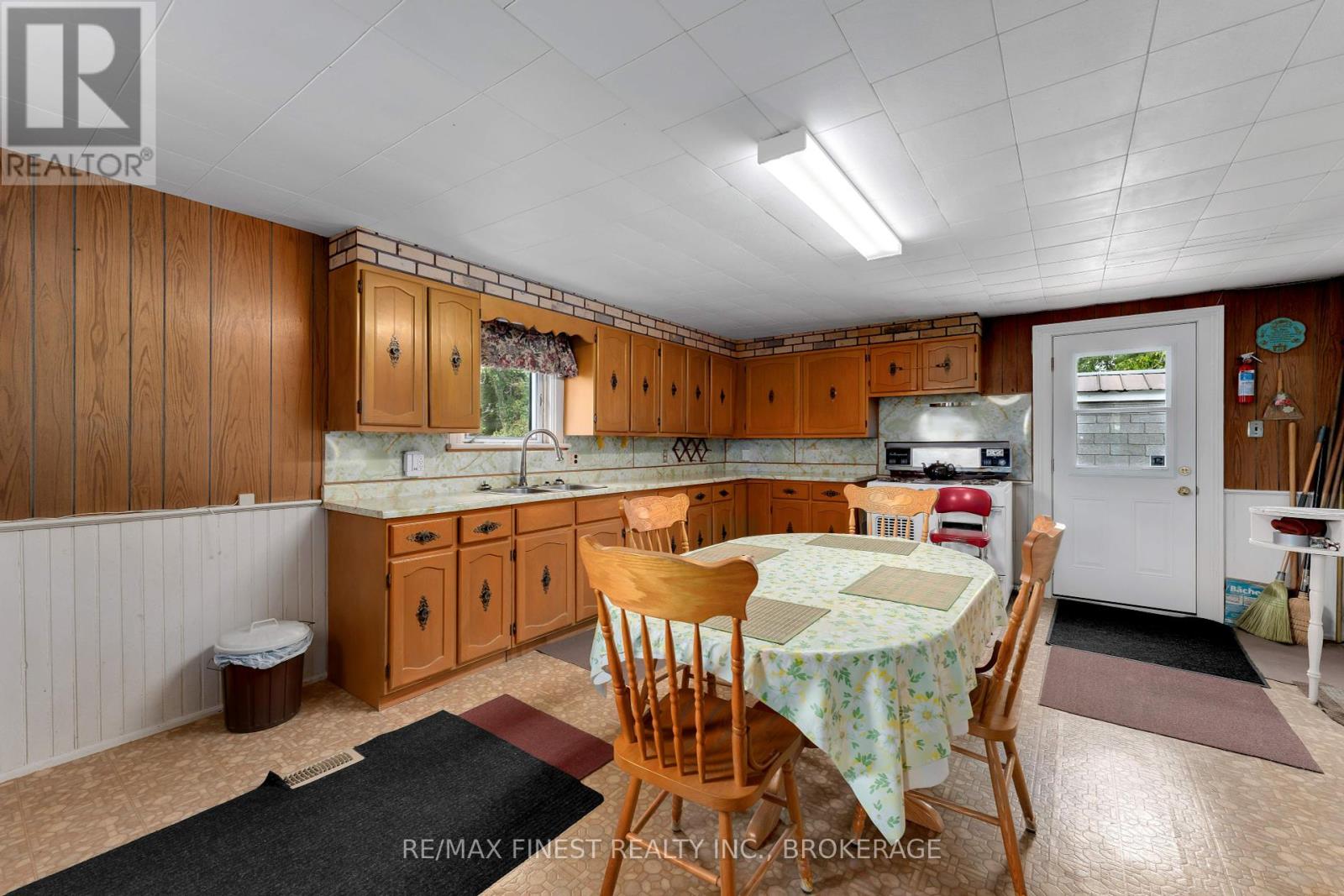 291 Hambly Road, Greater Napanee, Ontario  K7R 3K8 - Photo 6 - X12285240
