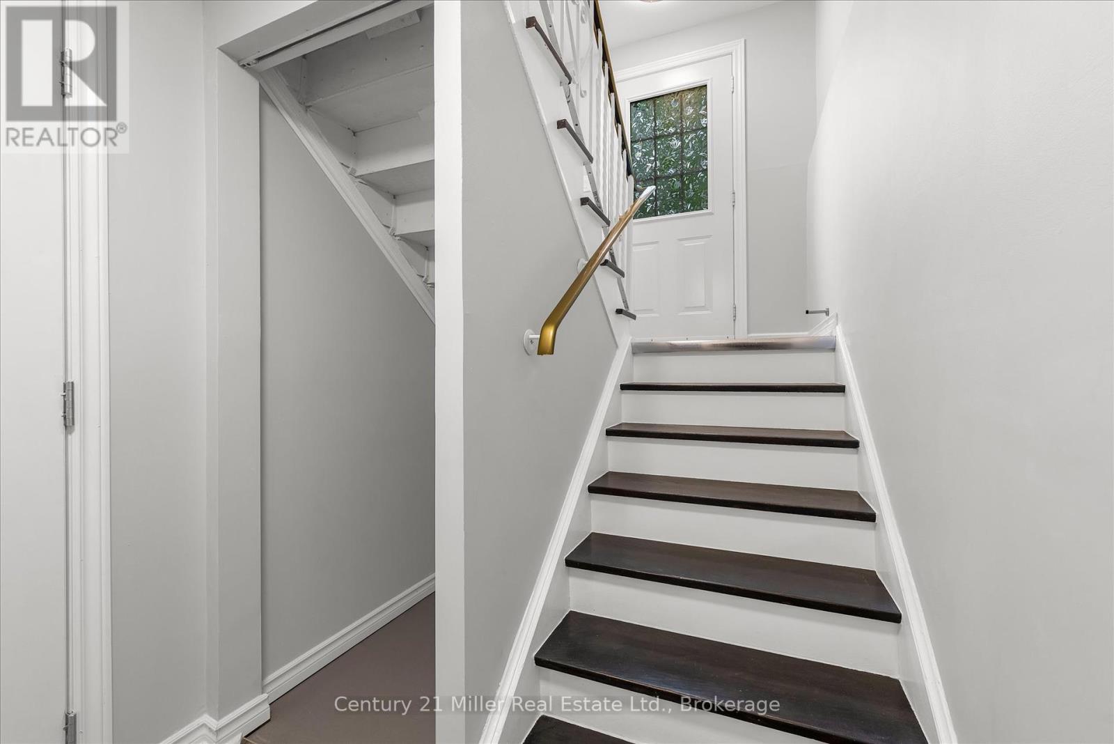 1531 Westminster Place, Burlington, Ontario  L7P 2B4 - Photo 23 - W12285235