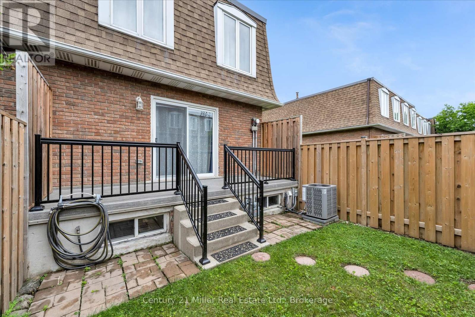 1531 Westminster Place, Burlington, Ontario  L7P 2B4 - Photo 34 - W12285235