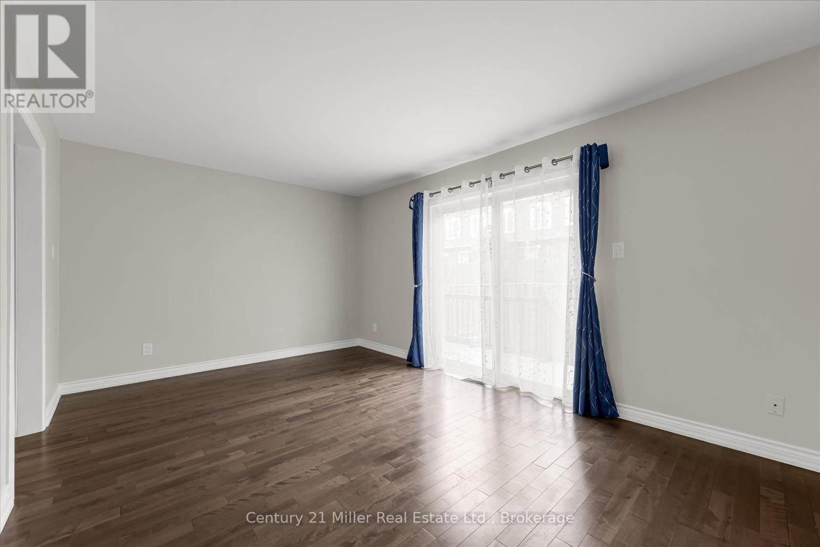 1531 Westminster Place, Burlington, Ontario  L7P 2B4 - Photo 9 - W12285235