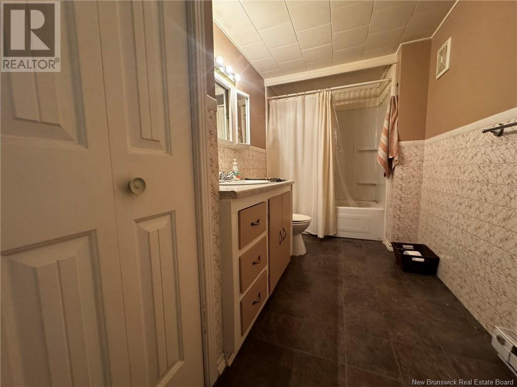 296 Wellington Street, Miramichi, New Brunswick  E1N 1P2 - Photo 12 - NB122985