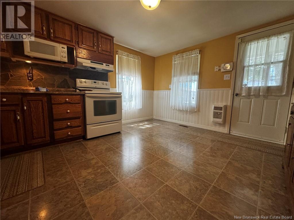 296 Wellington Street, Miramichi, New Brunswick  E1N 1P2 - Photo 9 - NB122985
