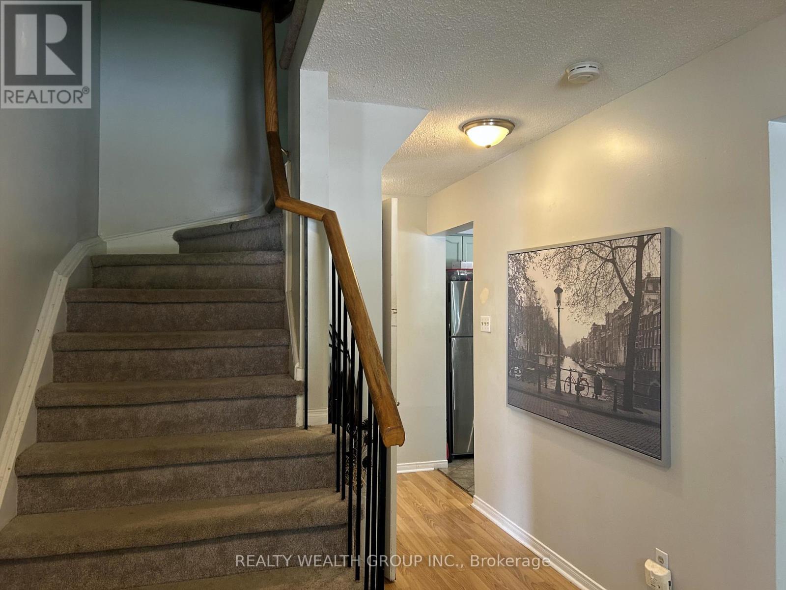 1226 Benson Street, Innisfil, Ontario  L9S 1Y5 - Photo 10 - N12285007