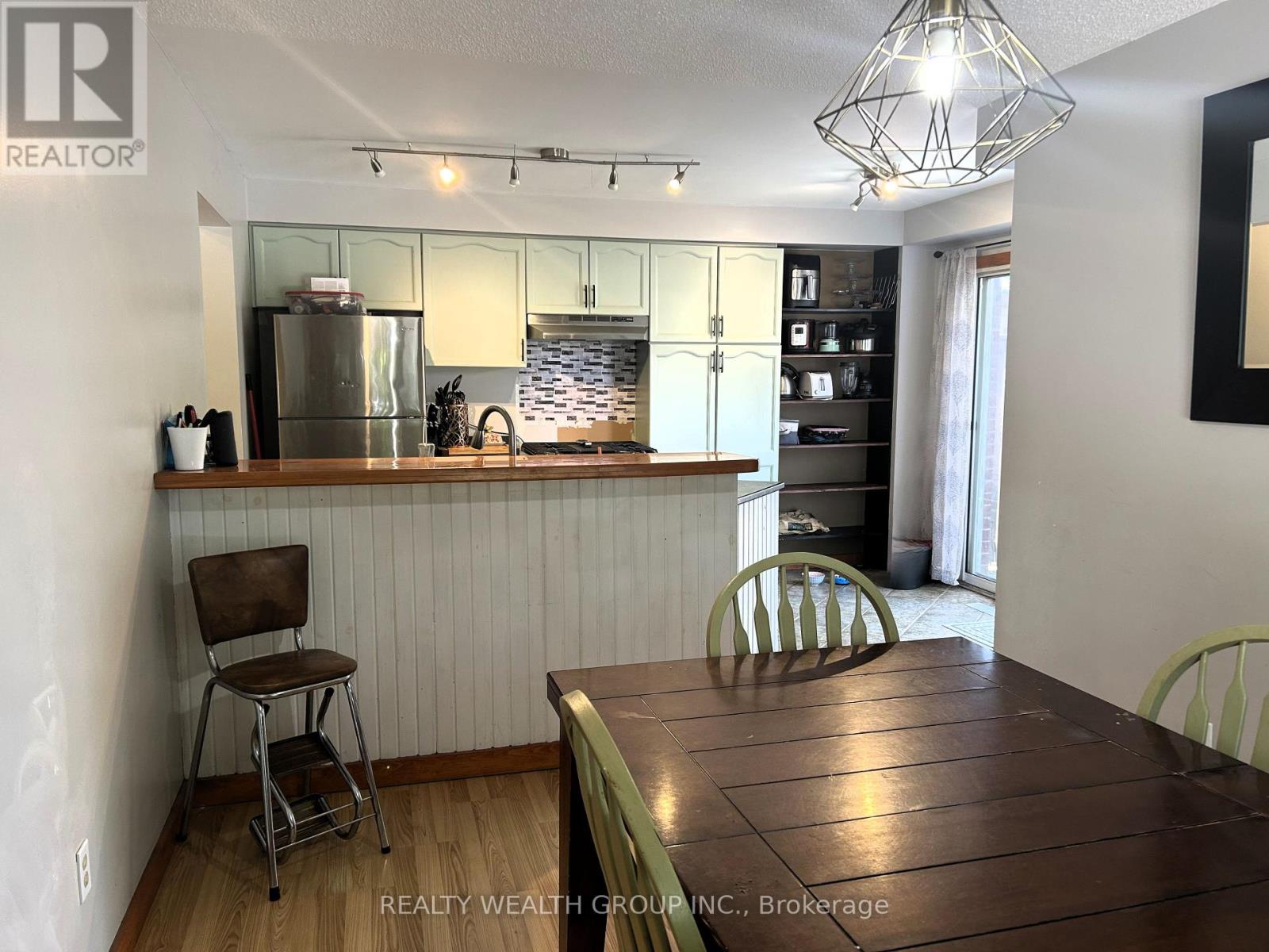1226 Benson Street, Innisfil, Ontario  L9S 1Y5 - Photo 12 - N12285007