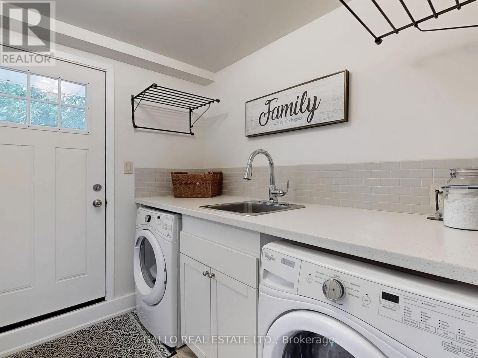 12168 Tenth Line S, Whitchurch-Stouffville (Stouffville), Ontario  L4A 6B9 - Photo 19 - N12285133