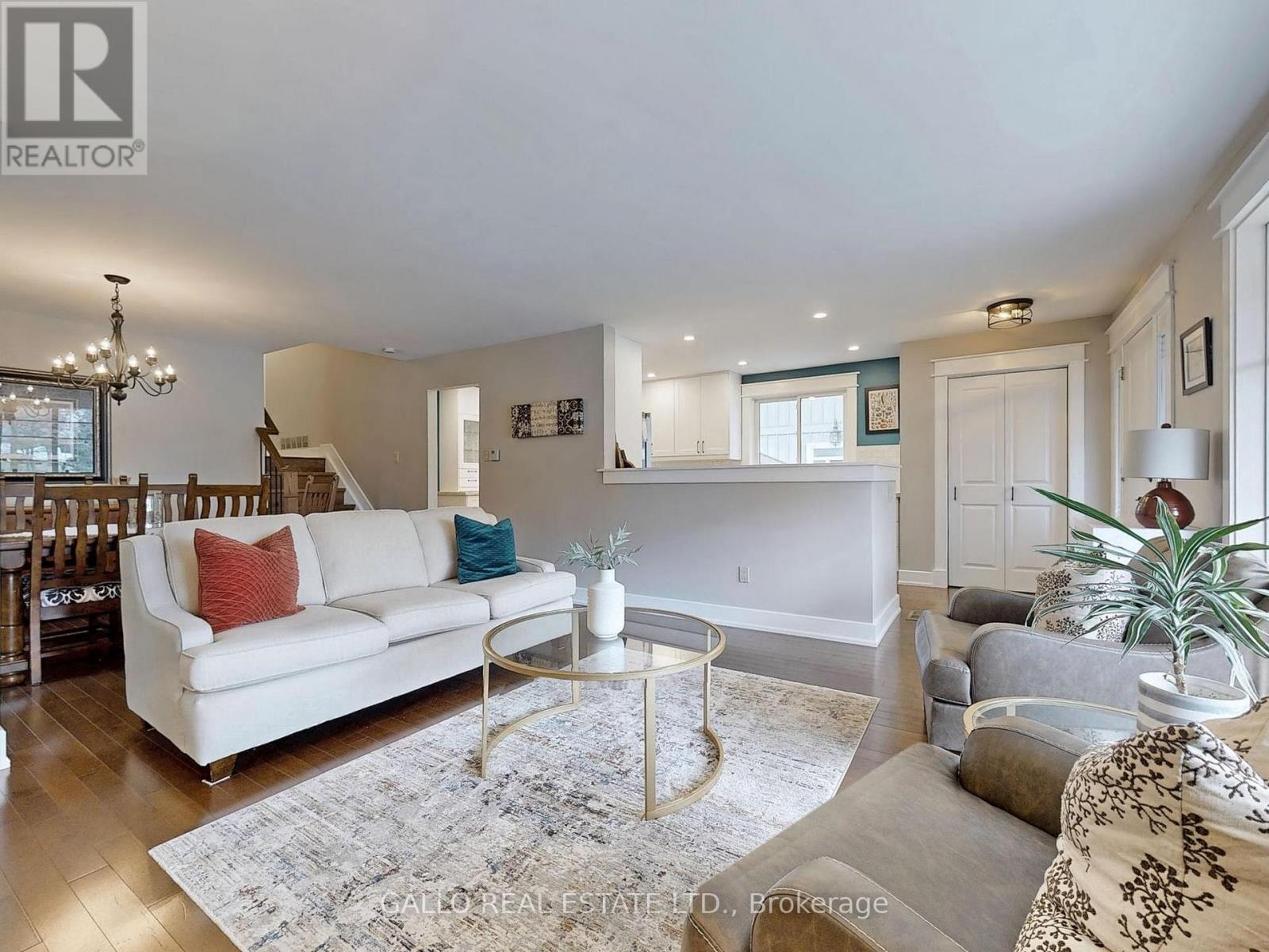 12168 Tenth Line S, Whitchurch-Stouffville (Stouffville), Ontario  L4A 6B9 - Photo 9 - N12285133