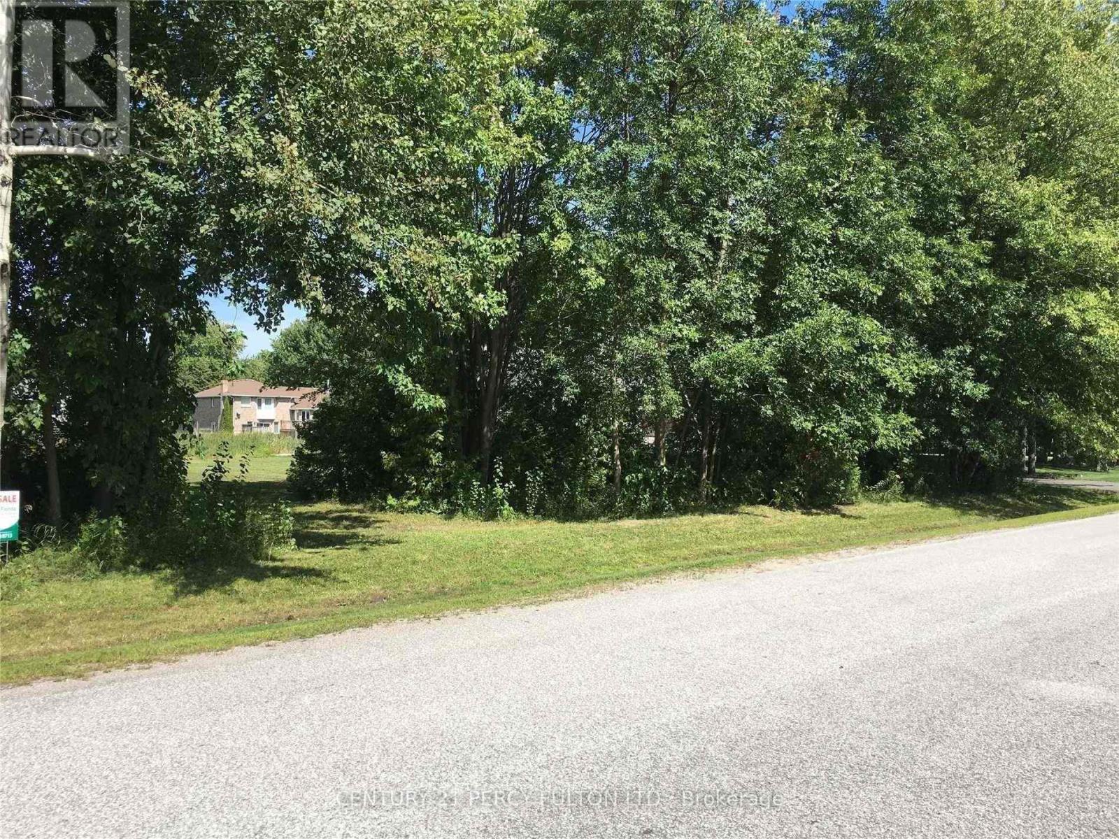 81 Bayshore Drive, Ramara, Ontario  L0K 1B0 - Photo 4 - S12285123