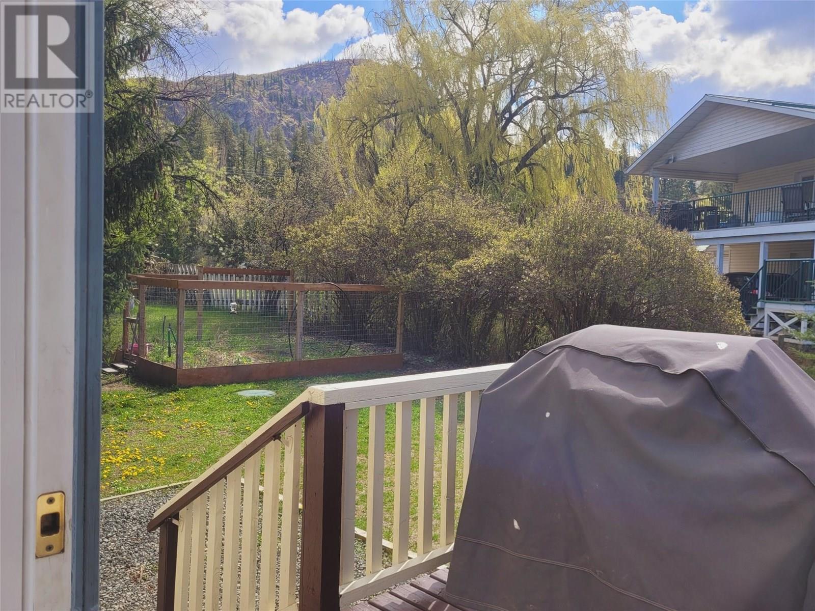 560 Station Road, Barriere, British Columbia  V0E 1E0 - Photo 8 - 10344423