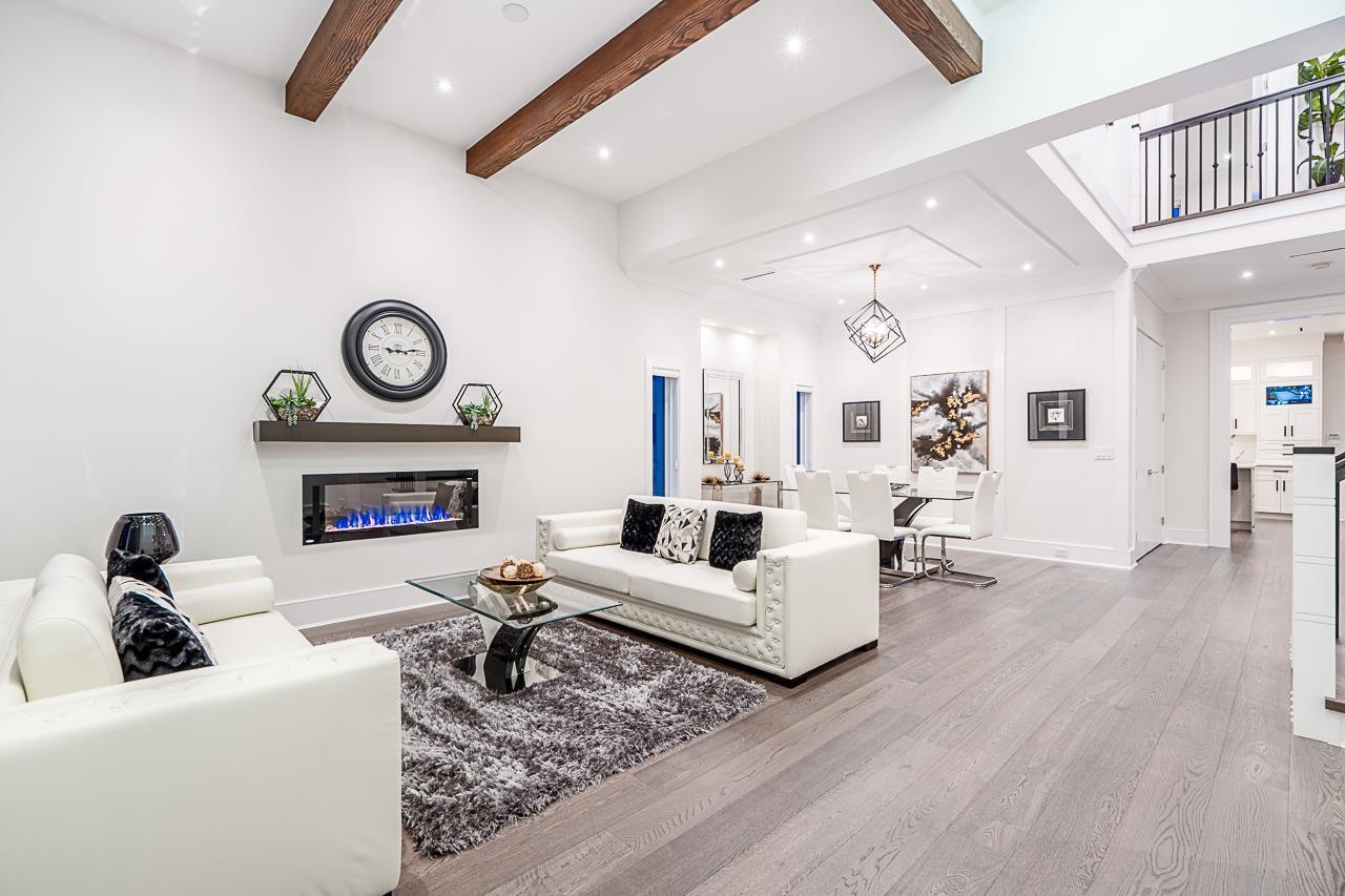 Property at 9820 179 STREET image 3