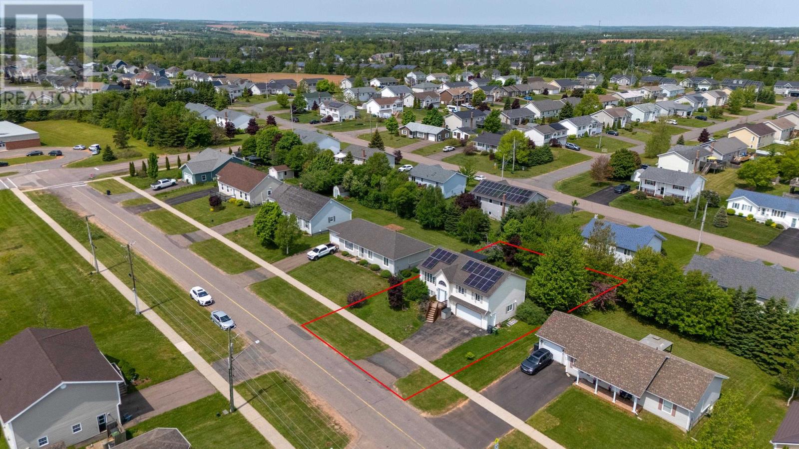 Property at 37 Commonwealth Avenue image 2