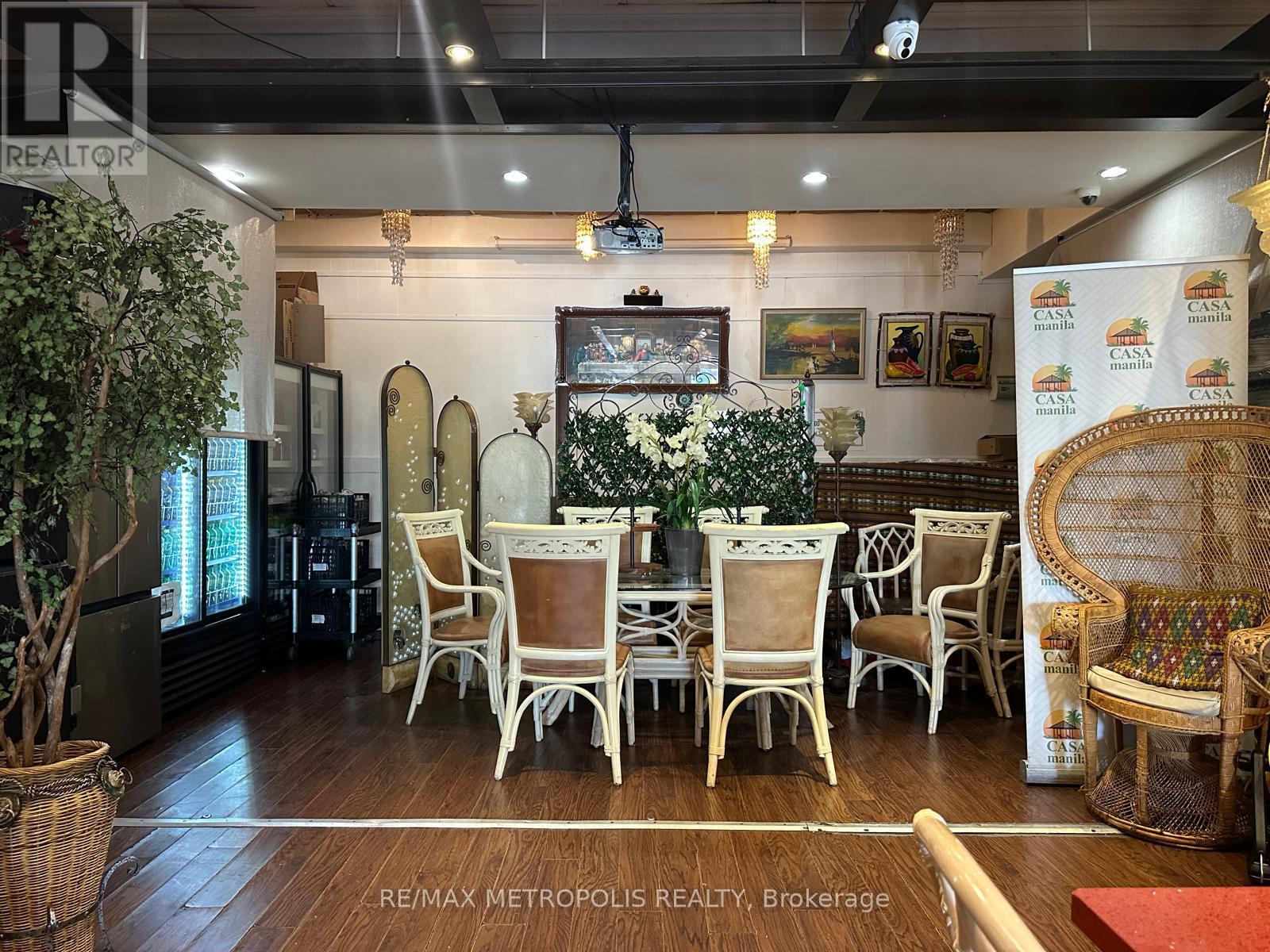 1 - 879 York Mills Road, Toronto (Banbury-Don Mills), Ontario  M3B 1Y5 - Photo 16 - C12284723