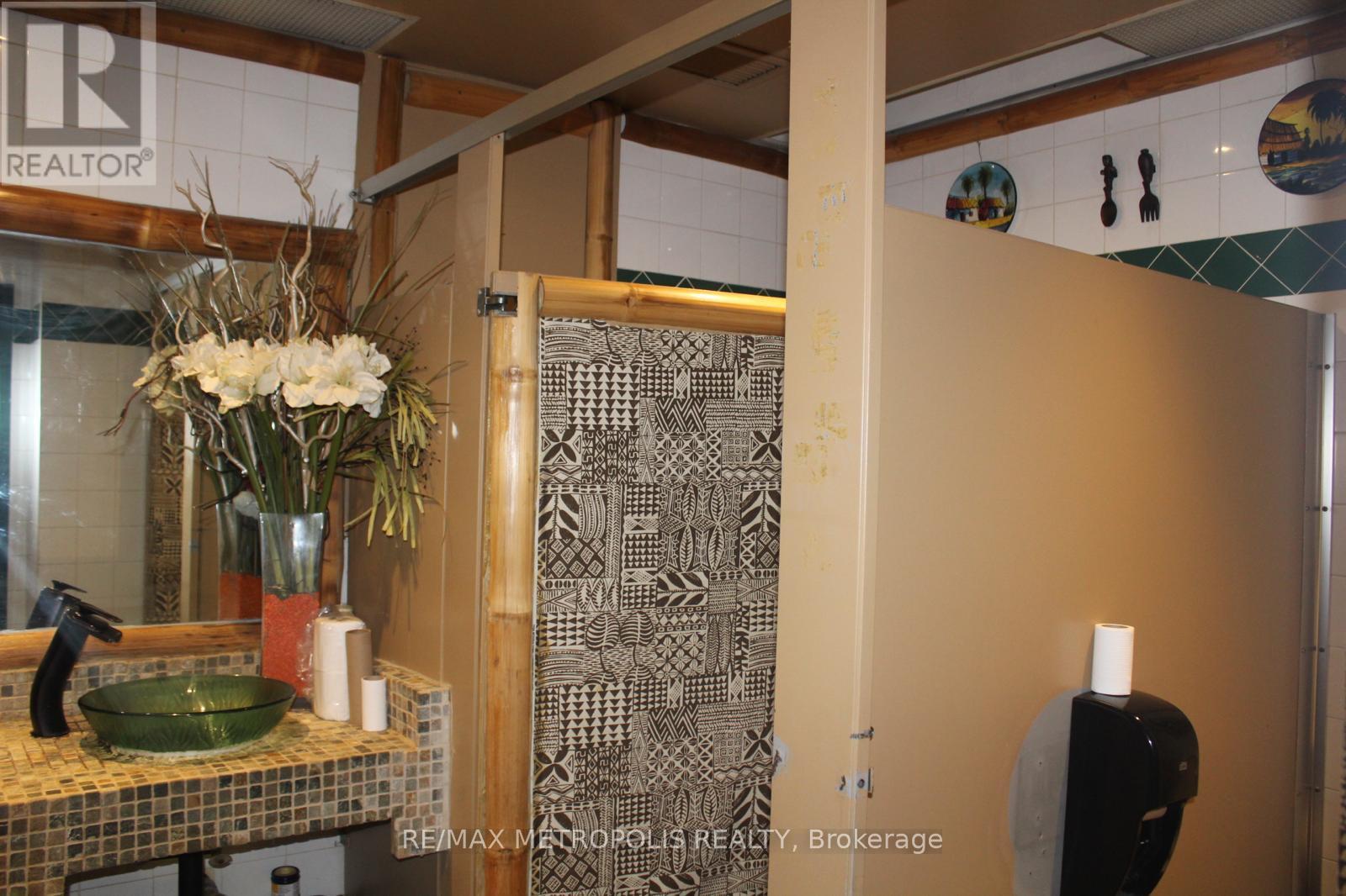 1 - 879 York Mills Road, Toronto (Banbury-Don Mills), Ontario  M3B 1Y5 - Photo 28 - C12284723