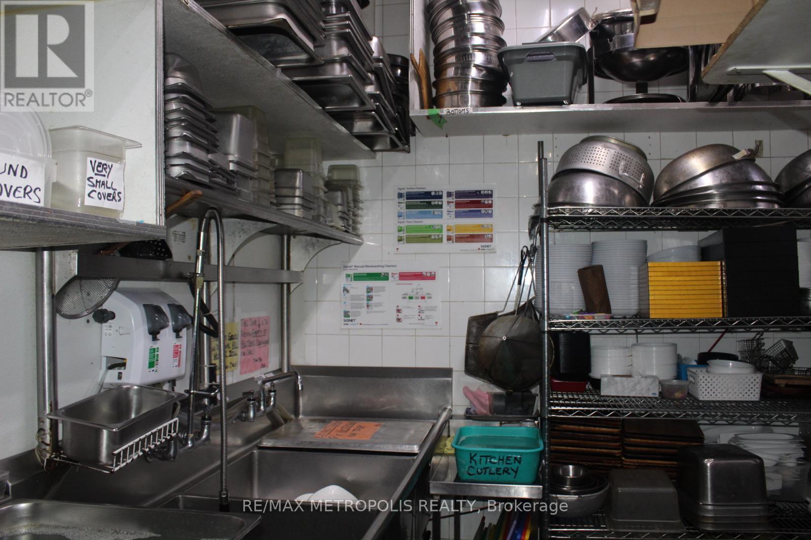 1 - 879 York Mills Road, Toronto (Banbury-Don Mills), Ontario  M3B 1Y5 - Photo 42 - C12284723