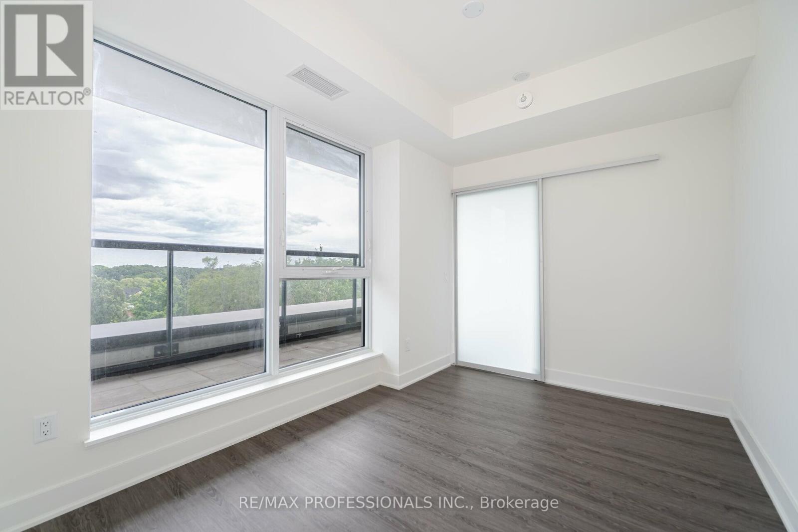 504 - 185 Deerfield Road, Newmarket, Ontario  L3Y 0G7 - Photo 24 - N12171482