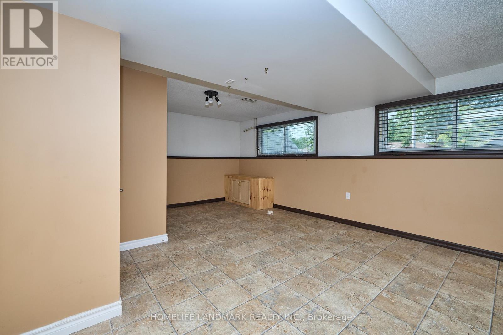 38 Dunvegan Road, St. Catharines, Ontario  L2P 1H6 - Photo 29 - X12285107