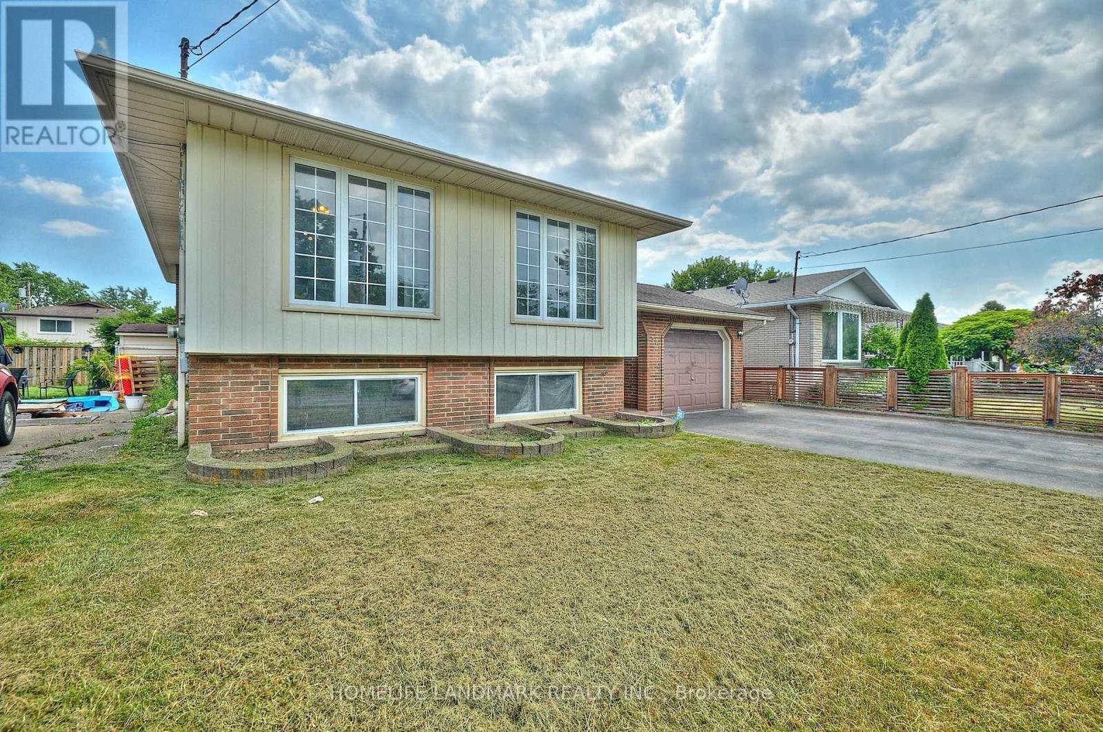 38 Dunvegan Road, St. Catharines, Ontario  L2P 1H6 - Photo 3 - X12285107
