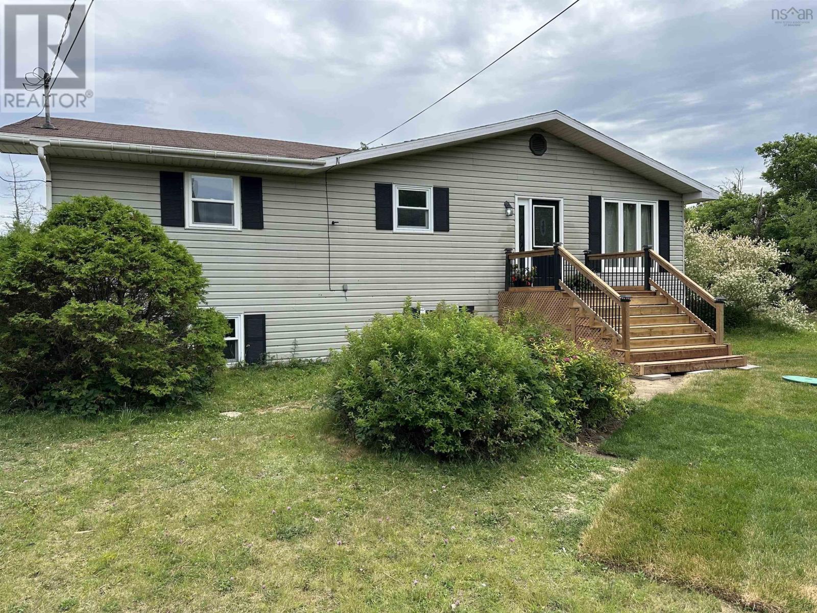 173 O'brien Street, Gardiner Mines, Nova Scotia  B1H 5N7 - Photo 4 - 202516704
