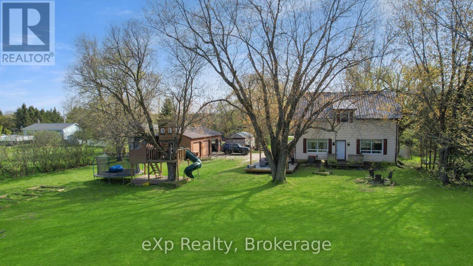 9499 Maas Park Drive, Wellington North, Ontario  N0G 2L0 - Photo 2 - X12148923