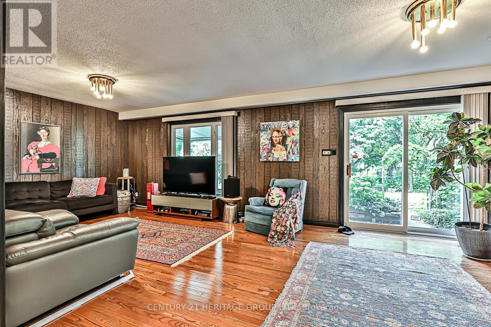 40 Weldrick Road W, Richmond Hill, Ontario  L4C 3T8 - Photo 15 - N12242140