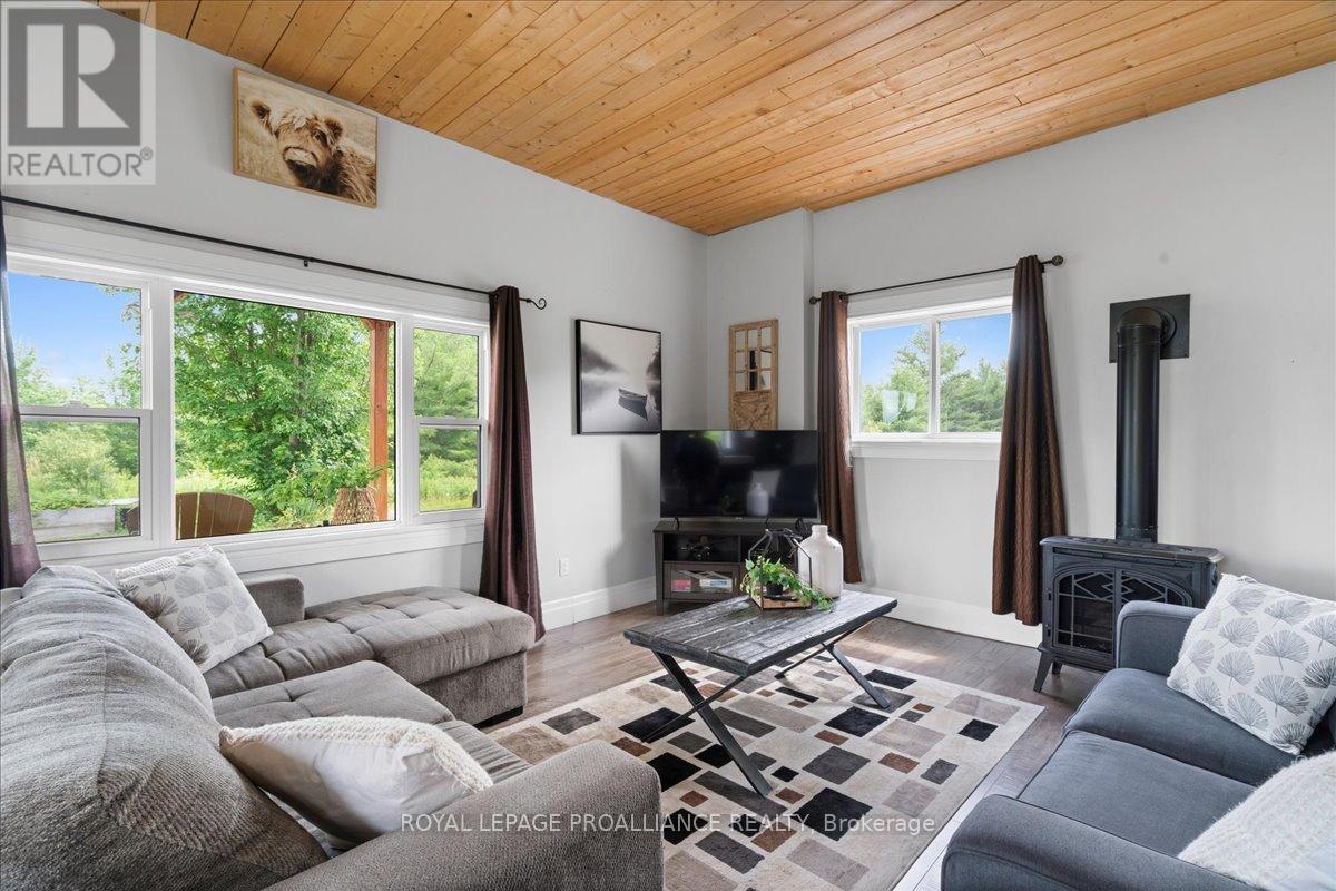11251b Highway 41, Addington Highlands, Ontario  K0H 1Z0 - Photo 9 - X12285419