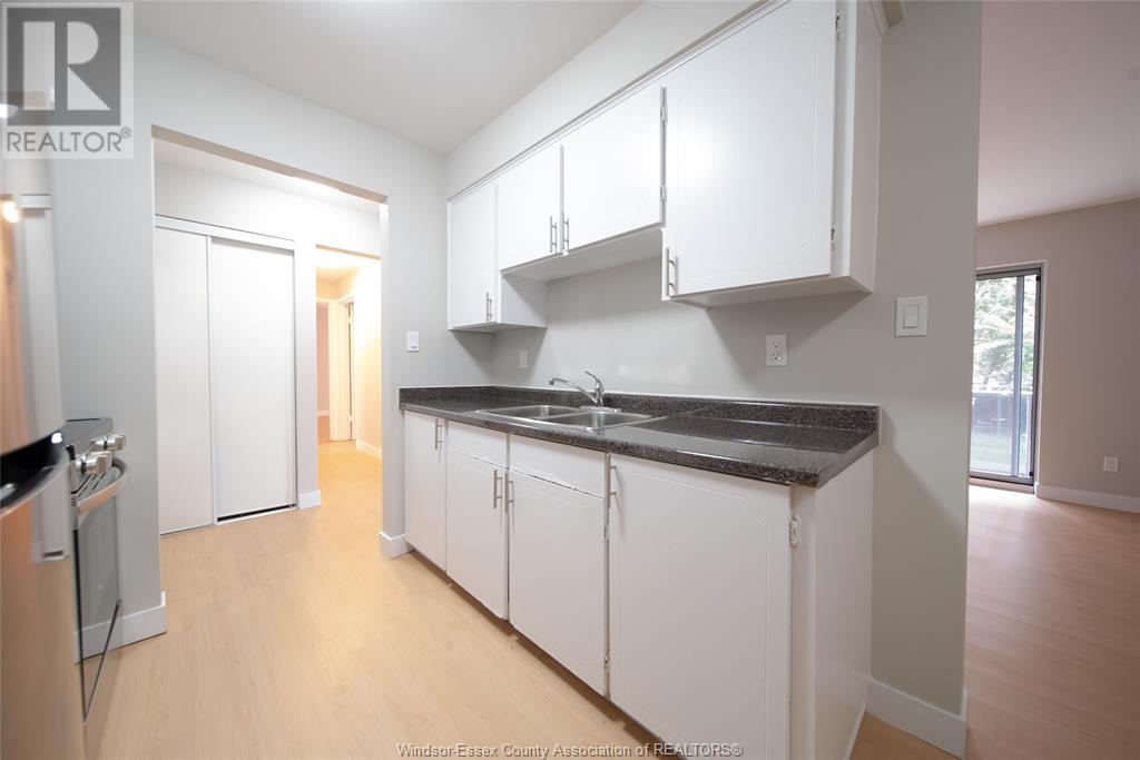 3905 Riverside Drive East Unit# 403, Windsor, Ontario  N8Y 1B3 - Photo 32 - 25017931
