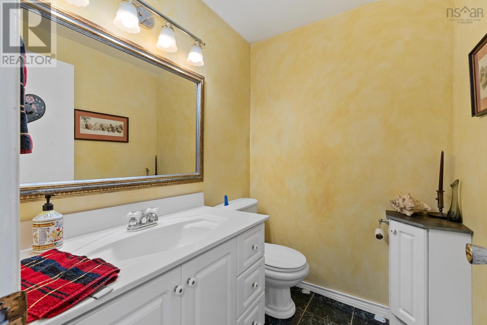 576 Lakeview Avenue, Middle Sackville, Nova Scotia  B4E 3B8 - Photo 21 - 202517665