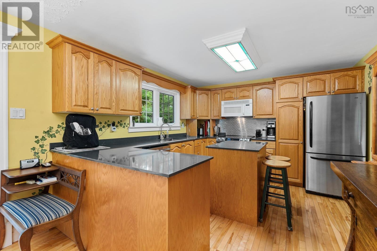 576 Lakeview Avenue, Middle Sackville, Nova Scotia  B4E 3B8 - Photo 33 - 202517665