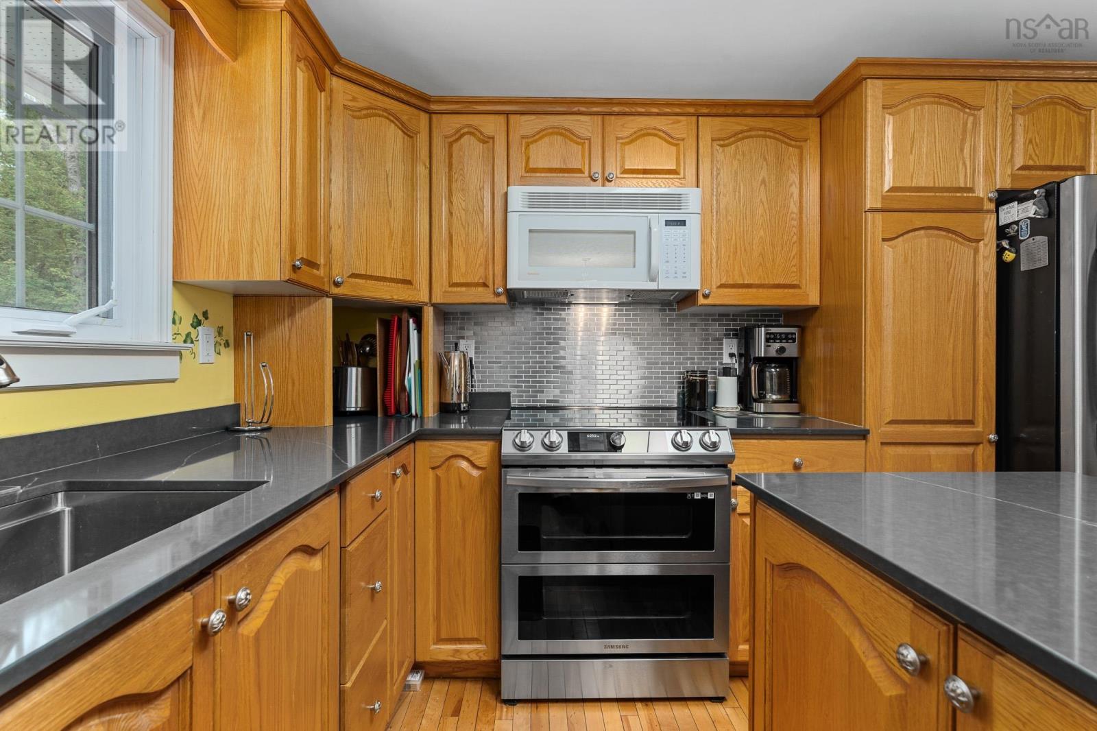 576 Lakeview Avenue, Middle Sackville, Nova Scotia  B4E 3B8 - Photo 39 - 202517665