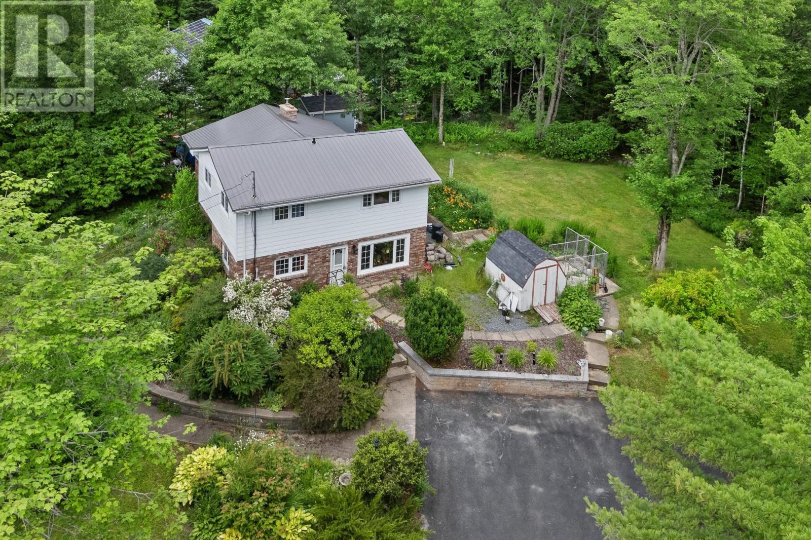 Property at 576 Lakeview Avenue image 5