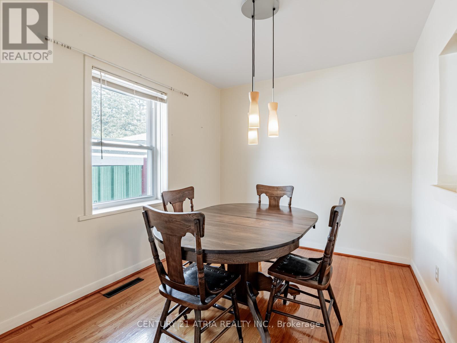 64 Rockport Crescent, Richmond Hill (Crosby), Ontario  L4C 2L6 - Photo 13 - N12282247