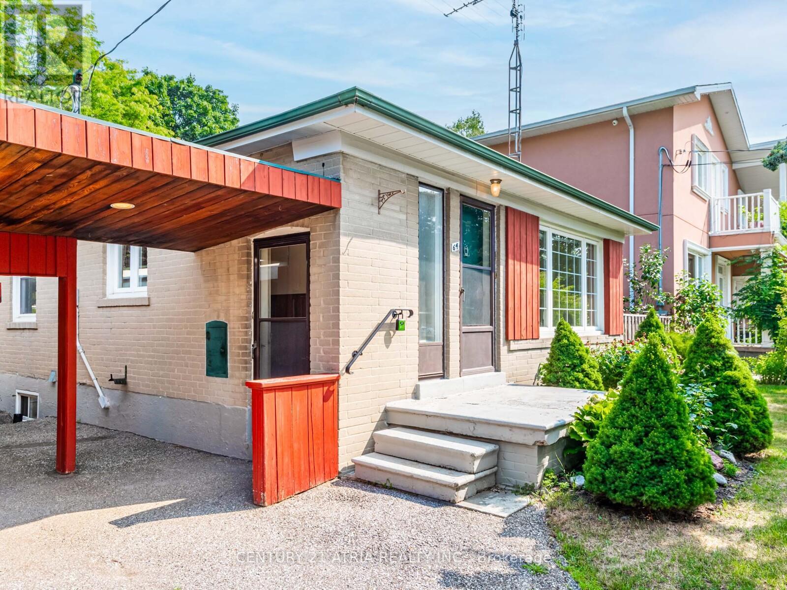 Property at 64 ROCKPORT CRESCENT image 4