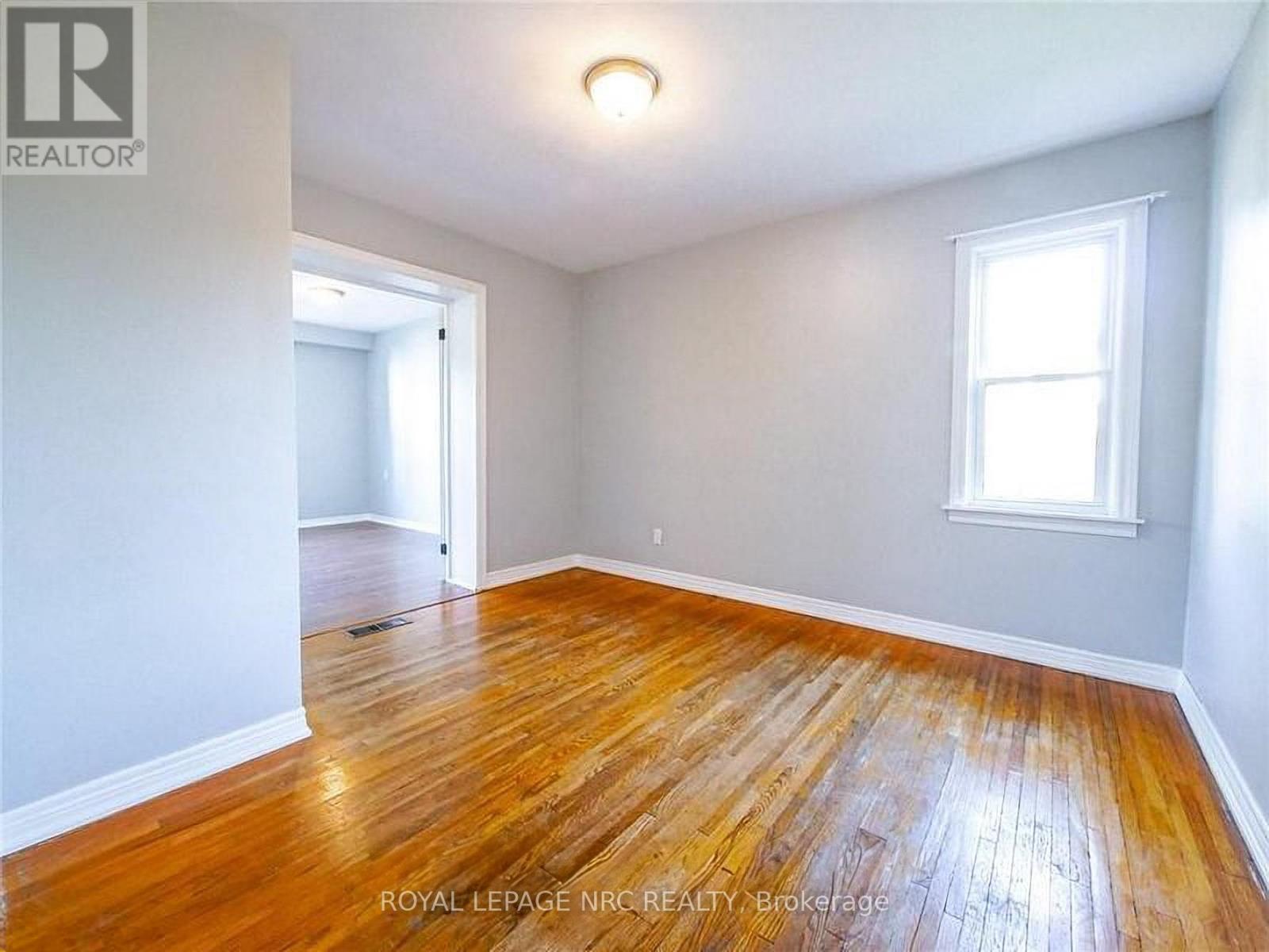 3090 Dorchester Road, Niagara Falls, Ontario  L2J 2Z7 - Photo 10 - X12262567