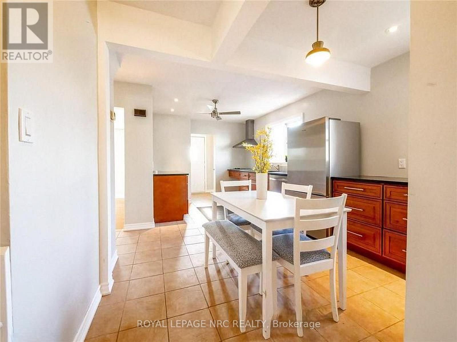3090 Dorchester Road, Niagara Falls, Ontario  L2J 2Z7 - Photo 7 - X12262567
