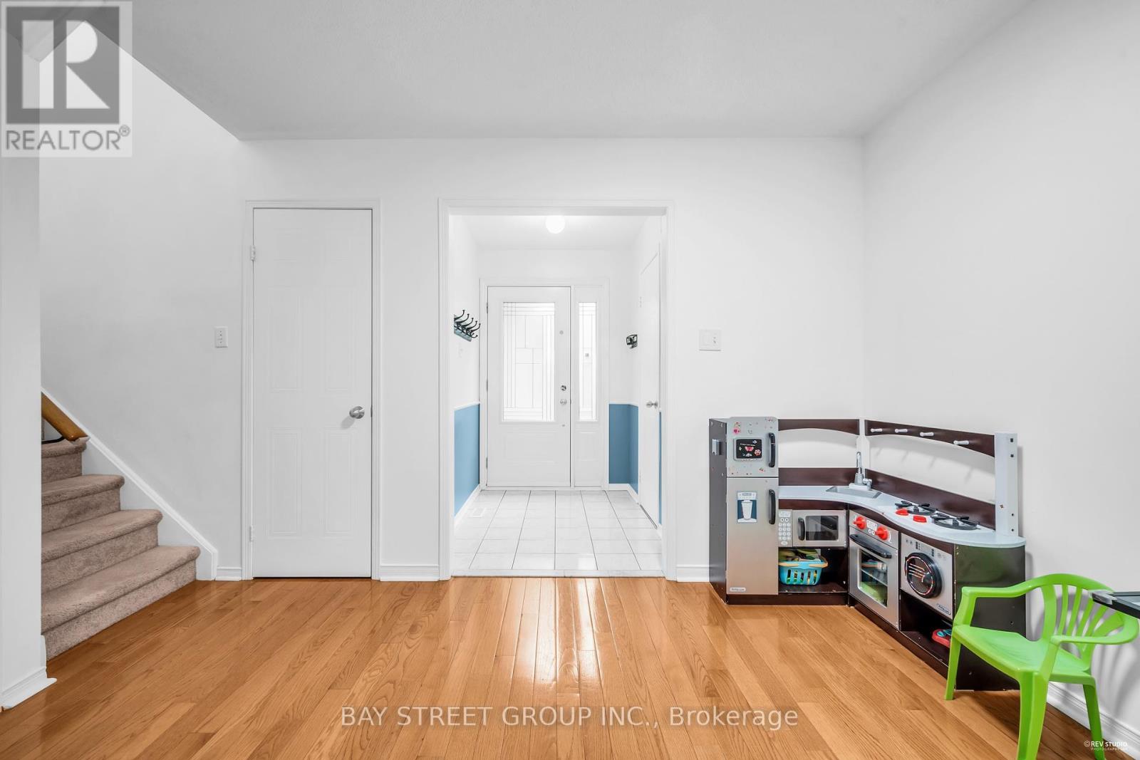 Property at 40 - 1240 WESTVIEW TERRACE image 4