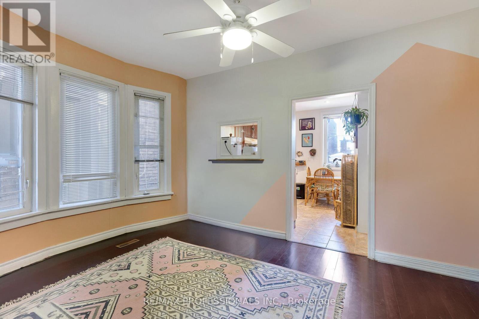 176 Symington Avenue, Toronto, Ontario  M6P 3W6 - Photo 7 - W12285210
