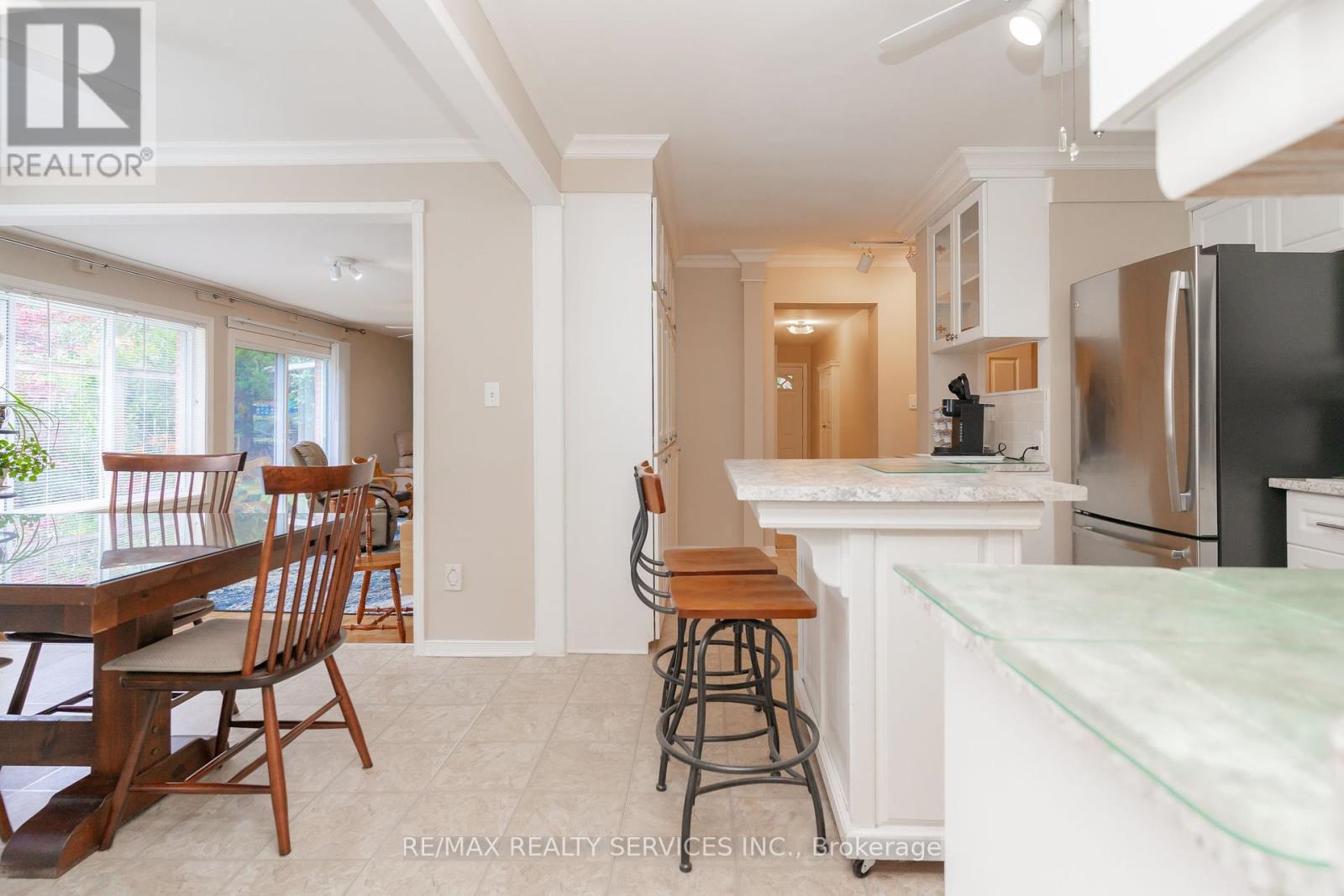39 Dunblaine Crescent, Brampton, Ontario  L6T 3H1 - Photo 13 - W12285272